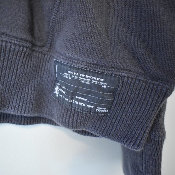 Express charcoal gray sweater with buttoned v neck and collar size L - Picture 2 of 4